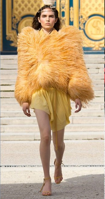 kurtka z piórami moda wiosna 2019